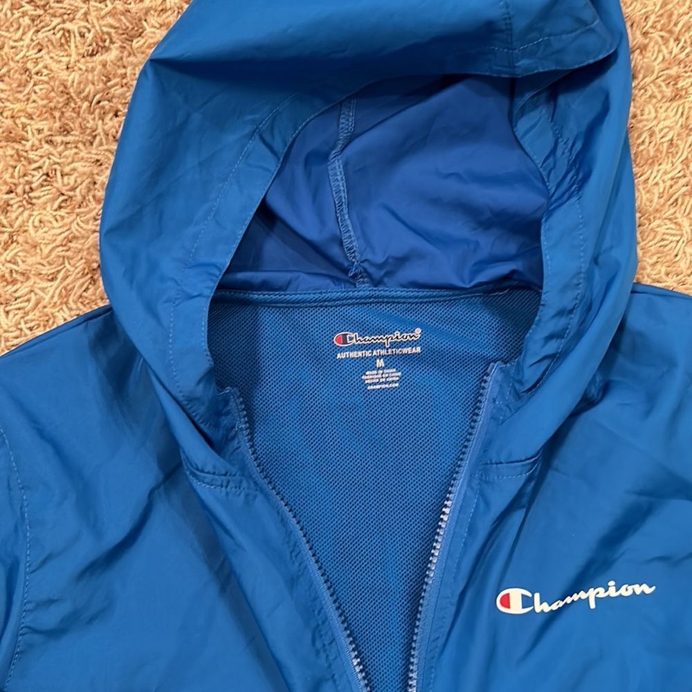 Champion- Women’s Windbreaker-Size Medium - Picture 4 of 5